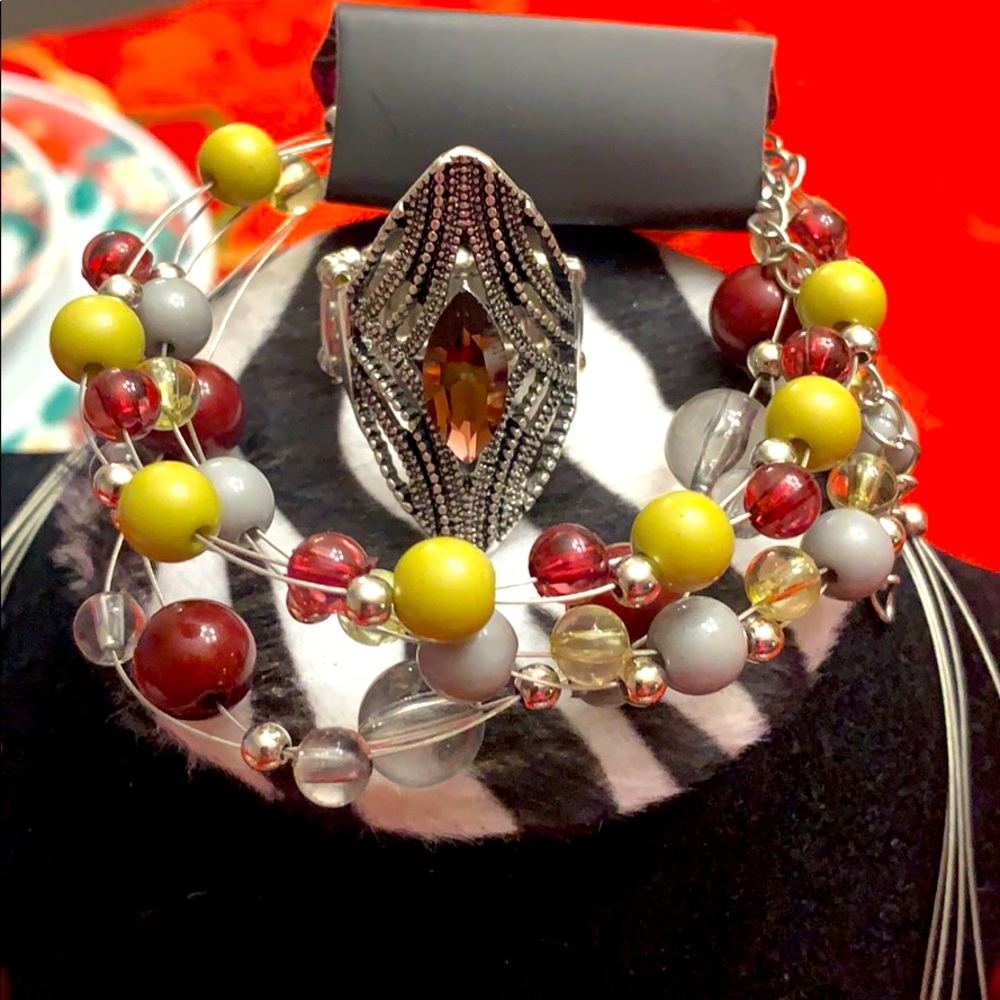 Accessorie Set - Picture 2 of 3